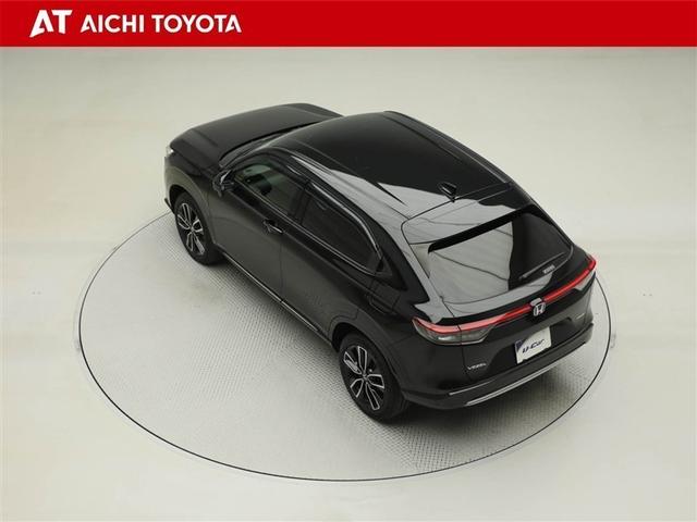 ヴェゼル ｅ：ＨＥＶ　Ｚ　衝突回避支援ブレーキ機能　１オナ　スマキ　フルオートエアコン　Ｄレコ　エアバッグ　両席エアバック　Ｒカメ　パワーウィンドウ　ＬＥＤランプ　アルミホイール　クルーズＣ　ナビ＆ＴＶ　メモリーナビ　ＥＴＣ付（12枚目）