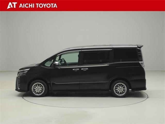 ヴォクシー ハイブリッドＺＳ　煌ＩＩＩ　地デジＴＶ　リヤカメラ　１オナ車　Ｗエアコン　スマートキー　ミュージックプレイヤー接続可　ＤＶＤ再生可　クルコン　ＶＳＣ　キーレス　アルミホイール　ナビ＆ＴＶ　ＬＥＤヘッドランプ　ＥＴＣ　３列シート（3枚目）