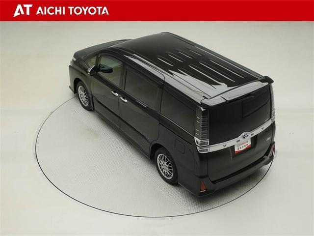 ヴォクシー ハイブリッドＺＳ　煌ＩＩＩ　地デジＴＶ　リヤカメラ　１オナ車　Ｗエアコン　スマートキー　ミュージックプレイヤー接続可　ＤＶＤ再生可　クルコン　ＶＳＣ　キーレス　アルミホイール　ナビ＆ＴＶ　ＬＥＤヘッドランプ　ＥＴＣ　３列シート（12枚目）