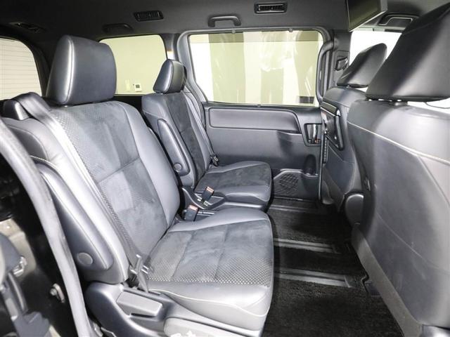 ヴォクシー ハイブリッドＺＳ　煌ＩＩＩ　地デジＴＶ　リヤカメラ　１オナ車　Ｗエアコン　スマートキー　ミュージックプレイヤー接続可　ＤＶＤ再生可　クルコン　ＶＳＣ　キーレス　アルミホイール　ナビ＆ＴＶ　ＬＥＤヘッドランプ　ＥＴＣ　３列シート（20枚目）
