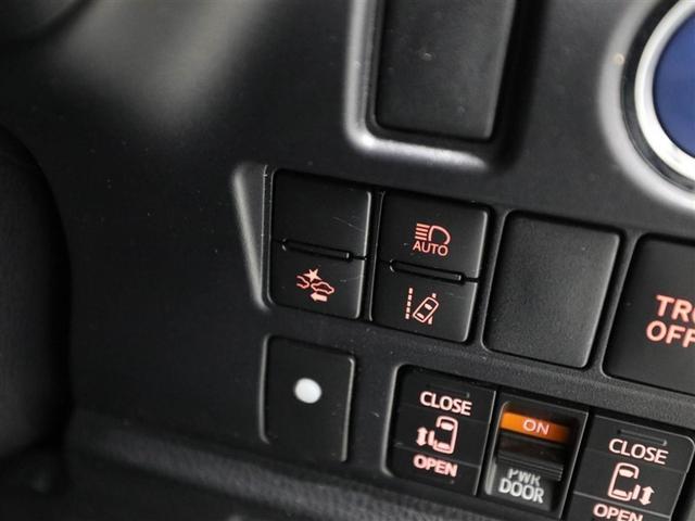 ヴォクシー ハイブリッドＺＳ　煌ＩＩＩ　地デジＴＶ　リヤカメラ　１オナ車　Ｗエアコン　スマートキー　ミュージックプレイヤー接続可　ＤＶＤ再生可　クルコン　ＶＳＣ　キーレス　アルミホイール　ナビ＆ＴＶ　ＬＥＤヘッドランプ　ＥＴＣ　３列シート（28枚目）