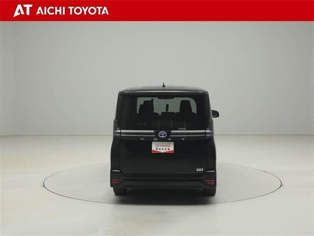 ヴォクシー ハイブリッドＳ－Ｚ　両側Ｐドア　カーテンエアバック　スマキ　プリクラッシュセーフティシステム　Ｗエアコン　Ｒカメラ　ＤＶＤプレーヤー　地デジ　アルミ　１００Ｖ　テレビ　クルーズコントロール　横滑り防止機能　ＬＥＤランプ（5枚目）