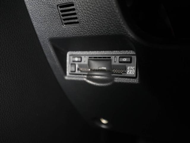 ヴォクシー ハイブリッドＳ－Ｚ　両側Ｐドア　カーテンエアバック　スマキ　プリクラッシュセーフティシステム　Ｗエアコン　Ｒカメラ　ＤＶＤプレーヤー　地デジ　アルミ　１００Ｖ　テレビ　クルーズコントロール　横滑り防止機能　ＬＥＤランプ（26枚目）