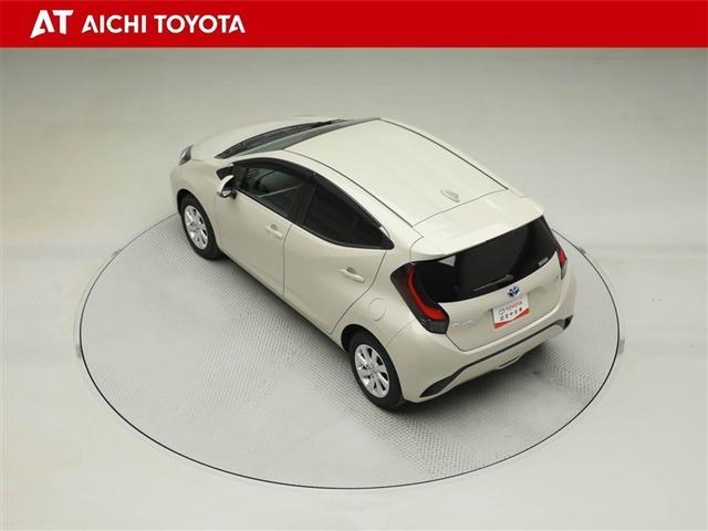 アクア Z 1オーナー車 エアバック AAC LEDライト AC100V 助手席エアバック フルセグテレビ VSC パワーウィンドウ メディアプレイヤー接続 盗難防止システム アルミホイール ETC ナビ&TV(12枚目)