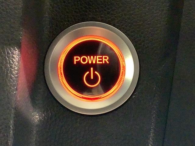 フィットハイブリッド S ホンダセンシング 最長5年保証 ワンオーナー ナビVXM-194VFi TV Rカメラ BTオ-ディオ DVD ETC LEDライト VSA クルコン アルミ フォグ ドアバイザー スマートキー 盗難防止装置 AAC(14枚目)