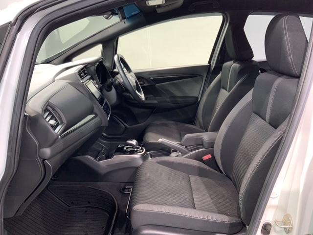 フィットハイブリッド S ホンダセンシング 最長5年保証 ワンオーナー ナビVXM-194VFi TV Rカメラ BTオ-ディオ DVD ETC LEDライト VSA クルコン アルミ フォグ ドアバイザー スマートキー 盗難防止装置 AAC(31枚目)