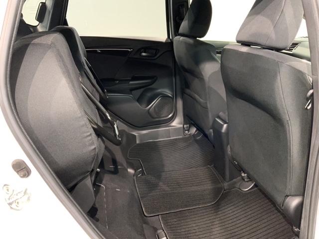 フィットハイブリッド S ホンダセンシング 最長5年保証 ワンオーナー ナビVXM-194VFi TV Rカメラ BTオ-ディオ DVD ETC LEDライト VSA クルコン アルミ フォグ ドアバイザー スマートキー 盗難防止装置 AAC(35枚目)