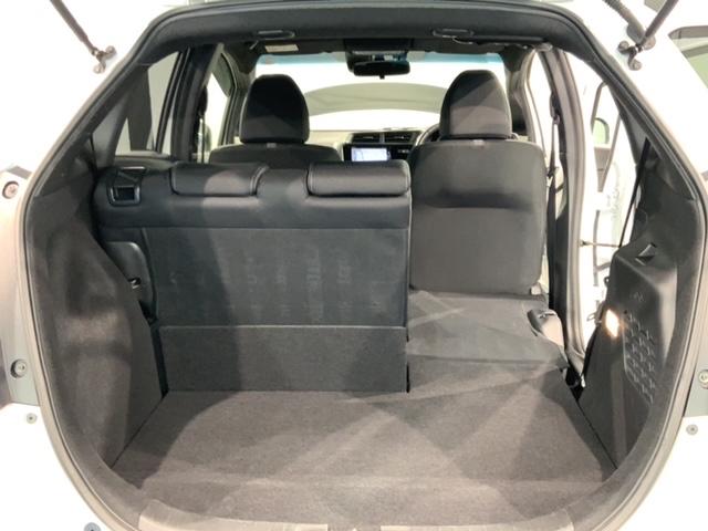 フィットハイブリッド S ホンダセンシング 最長5年保証 ワンオーナー ナビVXM-194VFi TV Rカメラ BTオ-ディオ DVD ETC LEDライト VSA クルコン アルミ フォグ ドアバイザー スマートキー 盗難防止装置 AAC(38枚目)