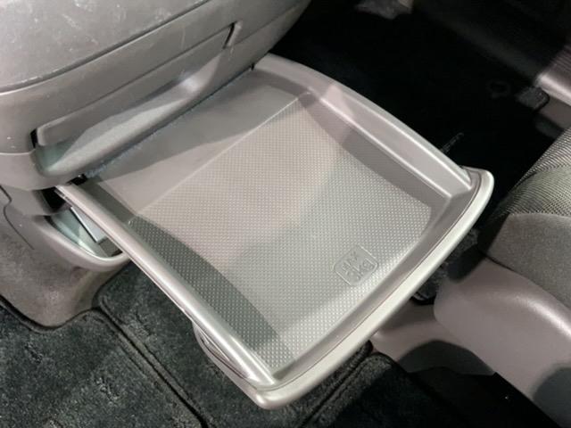 フリード Ｇ・ホンダセンシング　最長５年保証　ワンオーナー　ナビＶＸＭ－１９５ＶＦｉ　ＴＶ　Ｒカメラ　ＣＤ録音　ＢＴオ－ディオ　ＤＶＤ　ＥＴＣ　ＶＳＡ　両側電動ドア　クルコン　スマートキー　盗難防止装置　整備記録簿　ＡＡＣ（26枚目）