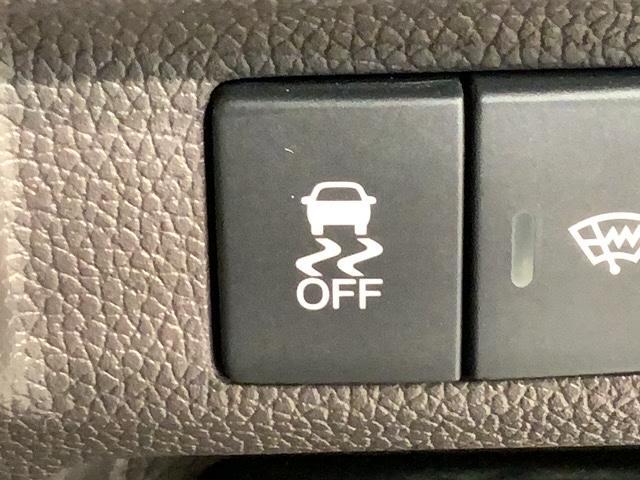 フリード Ｇ・ホンダセンシング　１年保証　ワンオ－ナ－　社外ナビ　ＴＶ　Ｒカメラ　ＣＤ録音　ＢＴオ－ディオ　ＤＶＤ　ＥＴＣ　ＬＥＤライト　両側電動ドア　ＶＳＡ　クルコン　アルミ　スマ－トキ－　盗難防止装置　整備記録簿　スペアキ－（13枚目）