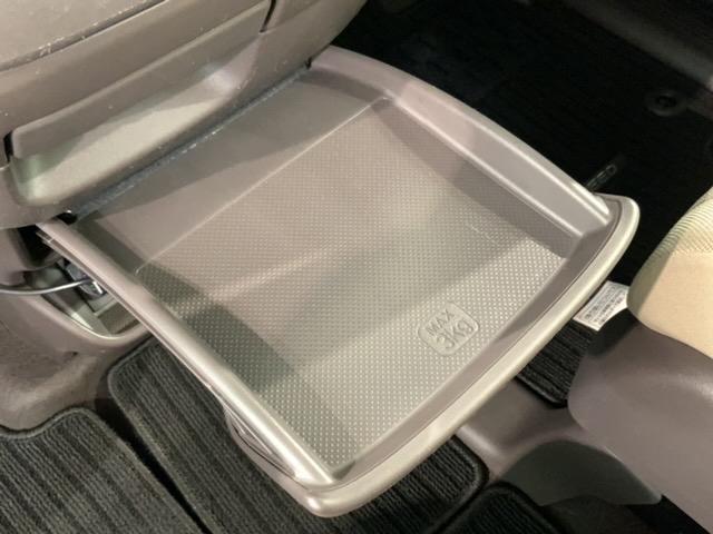 フリード Ｇ・ホンダセンシング　１年保証　ワンオ－ナ－　社外ナビ　ＴＶ　Ｒカメラ　ＣＤ録音　ＢＴオ－ディオ　ＤＶＤ　ＥＴＣ　ＬＥＤライト　両側電動ドア　ＶＳＡ　クルコン　アルミ　スマ－トキ－　盗難防止装置　整備記録簿　スペアキ－（23枚目）