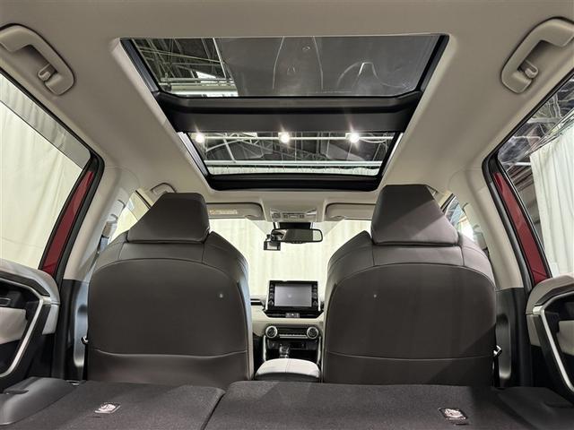ＲＡＶ４ アドベンチャー　衝突被害軽減システム　メモリーナビ　バックカメラ　ＥＴＣ　ドラレコ　ミュージックプレイヤー接続可　サンルーフ　電動シート　オートクルーズコントロール　ＬＥＤヘッドランプ　スマートキー　キーレス　４ＷＤ（9枚目）