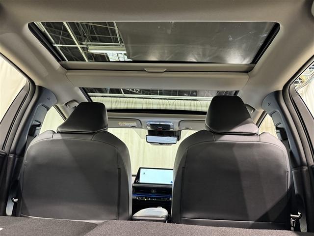 プリウス Z 衝突被害軽減システム フルセグ バックカメラ ETC ドラレコ ミュージックプレイヤー接続可 サンルーフ 電動シート オートクルーズコントロール LEDヘッドランプ スマートキー キーレス(8枚目)