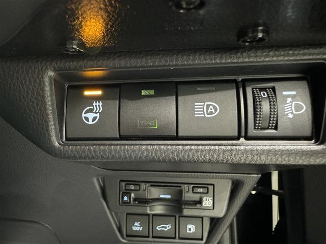 プリウス Z 衝突被害軽減システム フルセグ バックカメラ ETC ドラレコ ミュージックプレイヤー接続可 サンルーフ 電動シート オートクルーズコントロール LEDヘッドランプ スマートキー キーレス(19枚目)