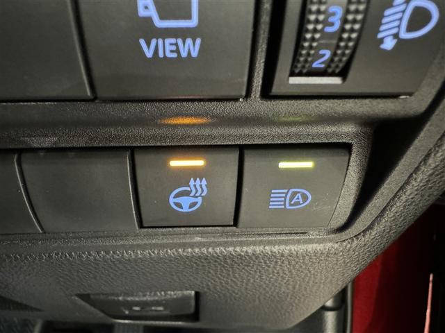 ヤリスクロス ハイブリッドＺ　衝突被害軽減システム　メモリーナビ　バックカメラ　ＥＴＣ　ドラレコ　ミュージックプレイヤー接続可　電動シート　オートクルーズコントロール　ＬＥＤヘッドランプ　スマートキー　キーレス　ハイブリッド（19枚目）