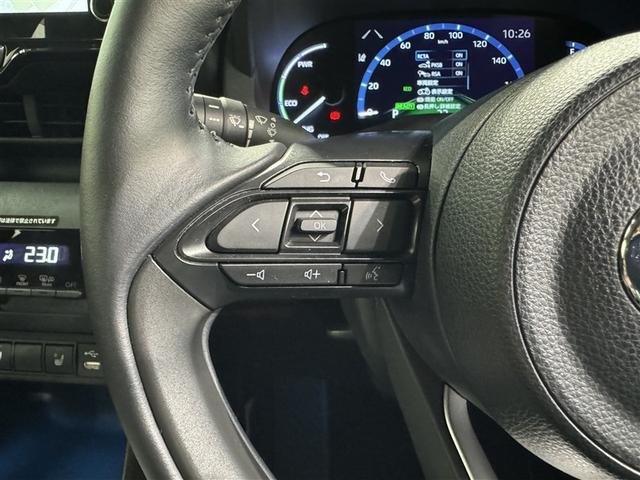 ヤリスクロス ハイブリッドＺ　衝突被害軽減システム　メモリーナビ　バックカメラ　ＥＴＣ　ドラレコ　ミュージックプレイヤー接続可　電動シート　オートクルーズコントロール　ＬＥＤヘッドランプ　スマートキー　キーレス　ハイブリッド（23枚目）