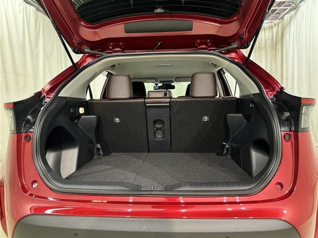 ヤリスクロス ハイブリッドＺ　衝突被害軽減システム　メモリーナビ　バックカメラ　ＥＴＣ　ドラレコ　ミュージックプレイヤー接続可　電動シート　オートクルーズコントロール　ＬＥＤヘッドランプ　スマートキー　キーレス　ハイブリッド（31枚目）