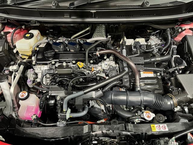 ヤリスクロス ハイブリッドＺ　衝突被害軽減システム　メモリーナビ　バックカメラ　ＥＴＣ　ドラレコ　ミュージックプレイヤー接続可　電動シート　オートクルーズコントロール　ＬＥＤヘッドランプ　スマートキー　キーレス　ハイブリッド（34枚目）