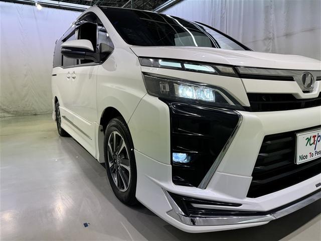 ヴォクシー ＺＳ　衝突被害軽減システム　メモリーナビ　フルセグ　バックカメラ　ＥＴＣ　ドラレコ　ＣＤ　ミュージックプレイヤー接続可　ＤＶＤ再生　後席モニター　オートクルーズコントロール　ＬＥＤヘッドランプ　乗車定員７人（7枚目）