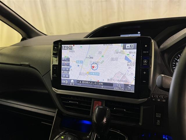 ヴォクシー ＺＳ　衝突被害軽減システム　メモリーナビ　フルセグ　バックカメラ　ＥＴＣ　ドラレコ　ＣＤ　ミュージックプレイヤー接続可　ＤＶＤ再生　後席モニター　オートクルーズコントロール　ＬＥＤヘッドランプ　乗車定員７人（10枚目）