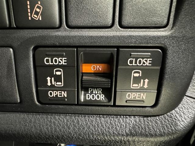 ヴォクシー ＺＳ　衝突被害軽減システム　メモリーナビ　フルセグ　バックカメラ　ＥＴＣ　ドラレコ　ＣＤ　ミュージックプレイヤー接続可　ＤＶＤ再生　後席モニター　オートクルーズコントロール　ＬＥＤヘッドランプ　乗車定員７人（15枚目）