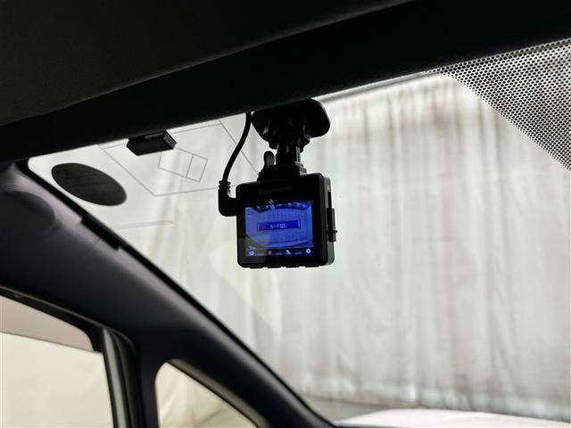 ヴォクシー ＺＳ　衝突被害軽減システム　メモリーナビ　フルセグ　バックカメラ　ＥＴＣ　ドラレコ　ＣＤ　ミュージックプレイヤー接続可　ＤＶＤ再生　後席モニター　オートクルーズコントロール　ＬＥＤヘッドランプ　乗車定員７人（24枚目）