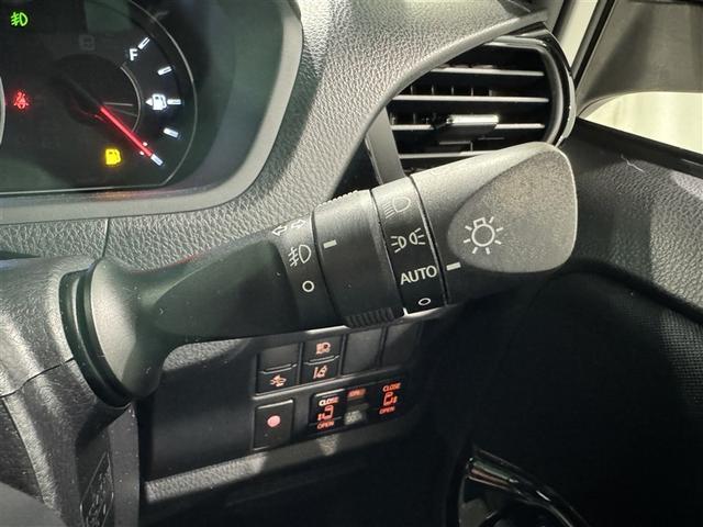 ヴォクシー ＺＳ　衝突被害軽減システム　メモリーナビ　フルセグ　バックカメラ　ＥＴＣ　ドラレコ　ＣＤ　ミュージックプレイヤー接続可　ＤＶＤ再生　後席モニター　オートクルーズコントロール　ＬＥＤヘッドランプ　乗車定員７人（23枚目）