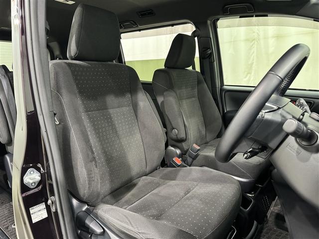 ノア ハイブリッドG 衝突被害軽減システム メモリーナビ フルセグ バックカメラ ETC CD ミュージックプレイヤー接続可 オートクルーズコントロール LEDヘッドランプ 両側電動スライド 乗車定員7人 3列シート(26枚目)