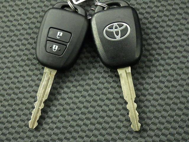 ハイエースバン DX 衝突被害軽減システム メモリーナビ フルセグ バックカメラ ETC ドラレコ CD ミュージックプレイヤー接続可 DVD再生 LEDヘッドランプ 乗車定員6人 キーレス ディーゼル(19枚目)