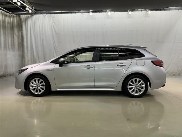 カローラツーリング ハイブリッド S 衝突被害軽減システム メモリーナビ バックカメラ ETC ミュージックプレイヤー接続可 オートクルーズコントロール LEDヘッドランプ スマートキー キーレス ハイブリッド(4枚目)