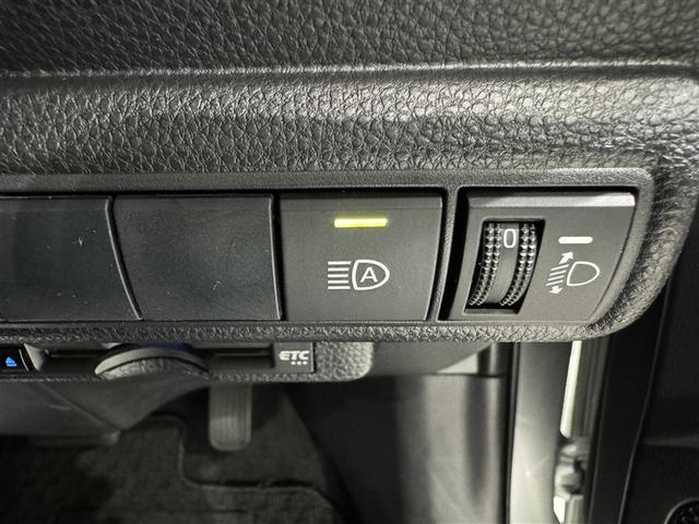 カローラツーリング ハイブリッド S 衝突被害軽減システム メモリーナビ バックカメラ ETC ミュージックプレイヤー接続可 オートクルーズコントロール LEDヘッドランプ スマートキー キーレス ハイブリッド(18枚目)