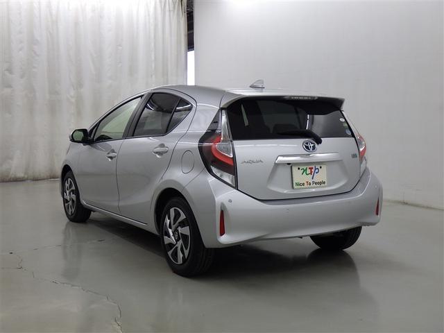 アクア Ｓスタイルブラック　衝突被害軽減システム　メモリーナビ　ワンセグ　バックカメラ　ＥＴＣ　ＣＤ　ミュージックプレイヤー接続可　ＬＥＤヘッドランプ　スマートキー　キーレス　ハイブリッド（5枚目）