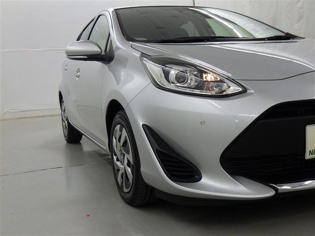 アクア Ｓスタイルブラック　衝突被害軽減システム　メモリーナビ　ワンセグ　バックカメラ　ＥＴＣ　ＣＤ　ミュージックプレイヤー接続可　ＬＥＤヘッドランプ　スマートキー　キーレス　ハイブリッド（7枚目）