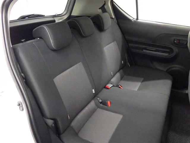 アクア Ｓスタイルブラック　衝突被害軽減システム　メモリーナビ　ワンセグ　バックカメラ　ＥＴＣ　ＣＤ　ミュージックプレイヤー接続可　ＬＥＤヘッドランプ　スマートキー　キーレス　ハイブリッド（23枚目）