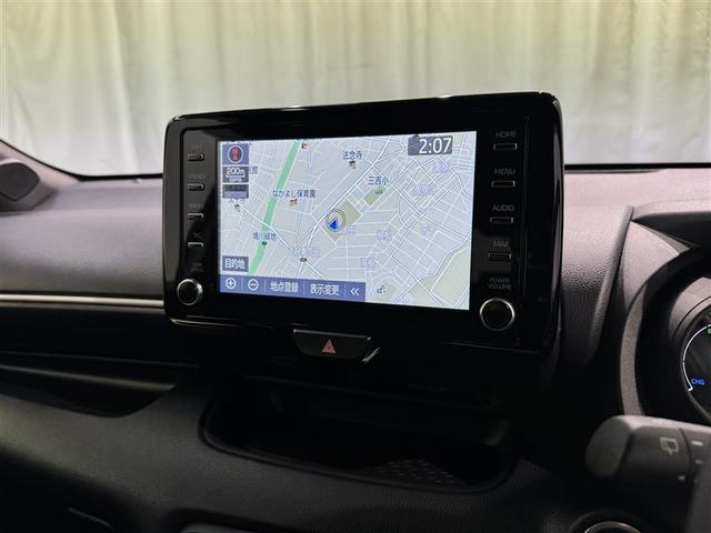 ヤリス ハイブリッドＧ　衝突被害軽減システム　メモリーナビ　バックカメラ　ＥＴＣ　ドラレコ　ミュージックプレイヤー接続可　オートクルーズコントロール　ＬＥＤヘッドランプ　スマートキー　キーレス　ハイブリッド（9枚目）