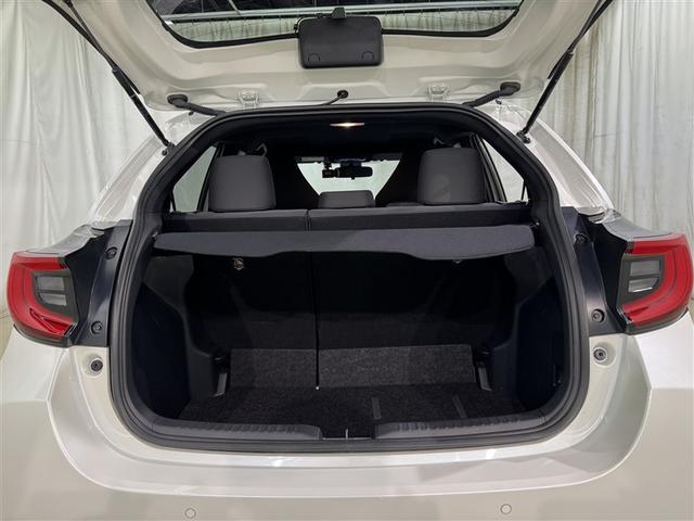 ヤリス ハイブリッドＧ　衝突被害軽減システム　メモリーナビ　バックカメラ　ＥＴＣ　ドラレコ　ミュージックプレイヤー接続可　オートクルーズコントロール　ＬＥＤヘッドランプ　スマートキー　キーレス　ハイブリッド（28枚目）