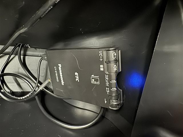 ヴォクシー ZS 煌III 衝突被害軽減システム メモリーナビ フルセグ バックカメラ ETC CD ミュージックプレイヤー接続可 後席モニター LEDヘッドランプ 両側電動スライド 乗車定員8人 3列シート スマートキー(14枚目)