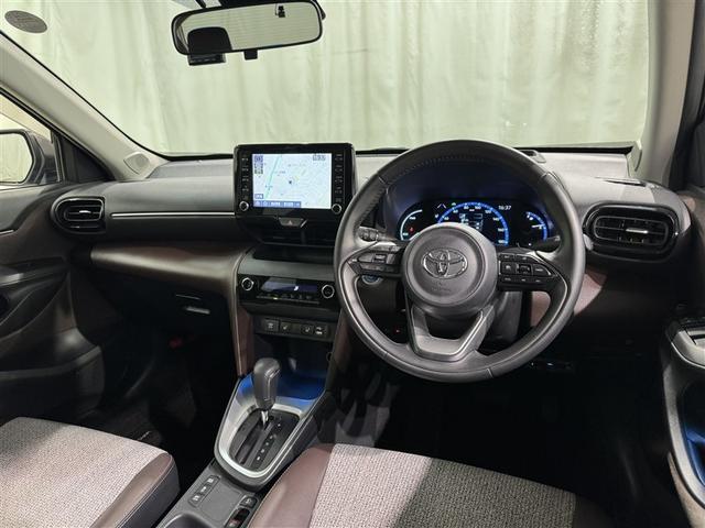 ヤリスクロス ハイブリッドZ 衝突被害軽減システム メモリーナビ バックカメラ ETC ドラレコ ミュージックプレイヤー接続可 電動シート オートクルーズコントロール LEDヘッドランプ スマートキー キーレス ハイブリッド(8枚目)