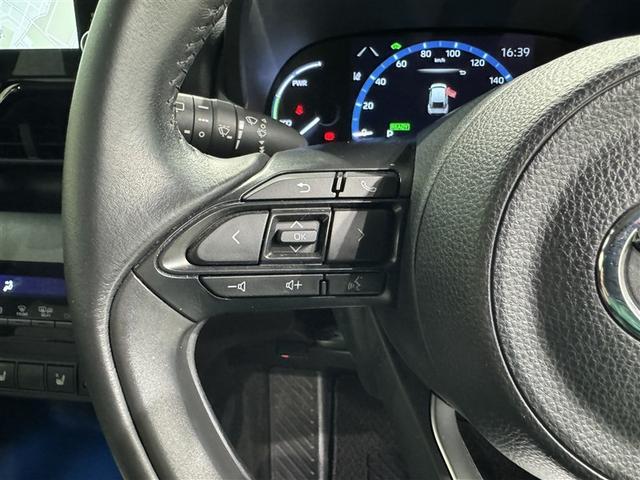 ヤリスクロス ハイブリッドZ 衝突被害軽減システム メモリーナビ バックカメラ ETC ドラレコ ミュージックプレイヤー接続可 電動シート オートクルーズコントロール LEDヘッドランプ スマートキー キーレス ハイブリッド(24枚目)