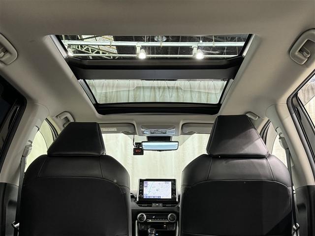 RAV4 ハイブリッドG 衝突被害軽減システム メモリーナビ フルセグ バックカメラ ETC ドラレコ ミュージックプレイヤー接続可 サンルーフ 電動シート オートクルーズコントロール LEDヘッドランプ スマートキー 4WD(10枚目)