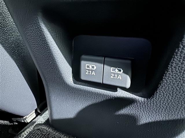 RAV4 ハイブリッドG 衝突被害軽減システム メモリーナビ フルセグ バックカメラ ETC ドラレコ ミュージックプレイヤー接続可 サンルーフ 電動シート オートクルーズコントロール LEDヘッドランプ スマートキー 4WD(34枚目)