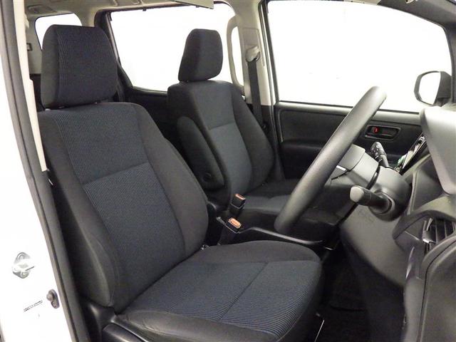 ヴォクシー Ｘ　メモリーナビ　フルセグ　バックカメラ　ＥＴＣ　ドラレコ　ＣＤ　ミュージックプレイヤー接続可　ＤＶＤ再生　後席モニター　ＬＥＤヘッドランプ　両側電動スライド　乗車定員７人　３列シート　スマートキー（26枚目）