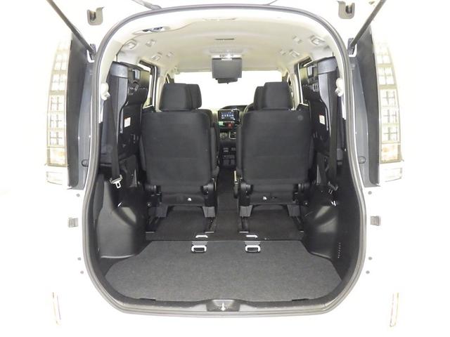 ヴォクシー Ｘ　メモリーナビ　フルセグ　バックカメラ　ＥＴＣ　ドラレコ　ＣＤ　ミュージックプレイヤー接続可　ＤＶＤ再生　後席モニター　ＬＥＤヘッドランプ　両側電動スライド　乗車定員７人　３列シート　スマートキー（30枚目）