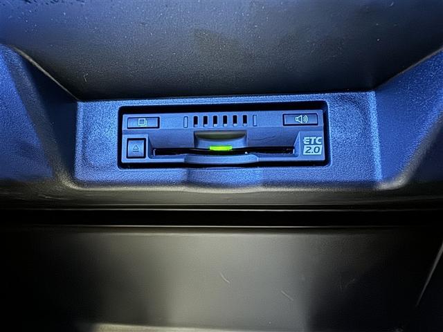 ハリアーハイブリッド プレミアム　衝突被害軽減システム　メモリーナビ　フルセグ　バックカメラ　ＥＴＣ　ドラレコ　ＣＤ　ミュージックプレイヤー接続可　ＤＶＤ再生　電動シート　オートクルーズコントロール　ＬＥＤヘッドランプ　スマートキー（16枚目）