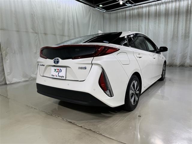 �u�o�b�N�t�H�����v�ł��B�g�����N�E���Q�b�W�X�y�[�X�ɂ́A�����̉ו������邱�Ƃ��\�ł��B