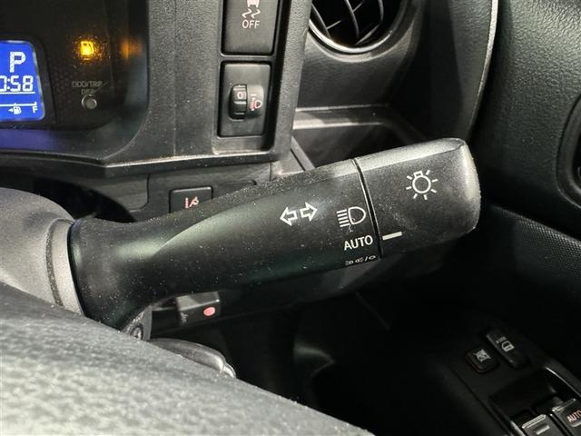 �g���l���ȂǁA���̖͂��邳�̕ω��Ń����v�ނ������I���E�I�t����R�����C�g�ł��i�����Y��h�~�@�\�t�j