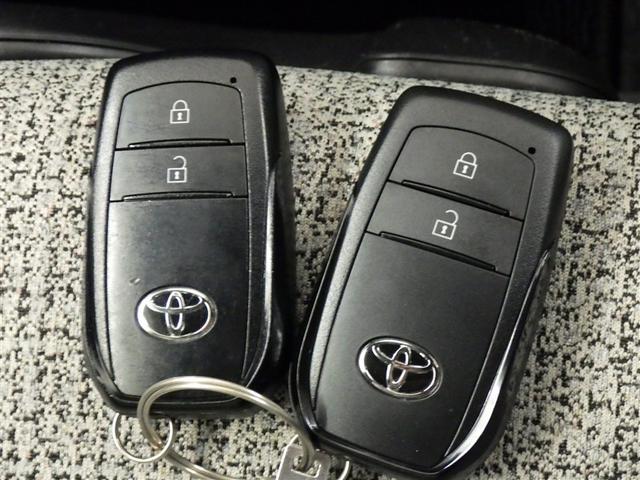 �X�}�[�g�L�[���|�P�b�g��o�b�O�Ɍg�т��Ă���΁A�L�[�����o�����ƂȂ��h�A�n���h������������A�h�A�n���h���̃Z���T�[�ɐG��邾���Ŏ{���ł��܂��B