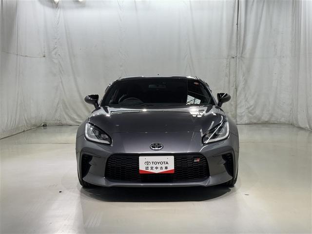 �W�U�̃G�N�X�e���A�f�U�C���́A�Ïk�Ƌ@�\���A�e�q�I�ȃv���|�[�V�������R���Z�v�g�Ɍf���ăf�U�C������܂����B