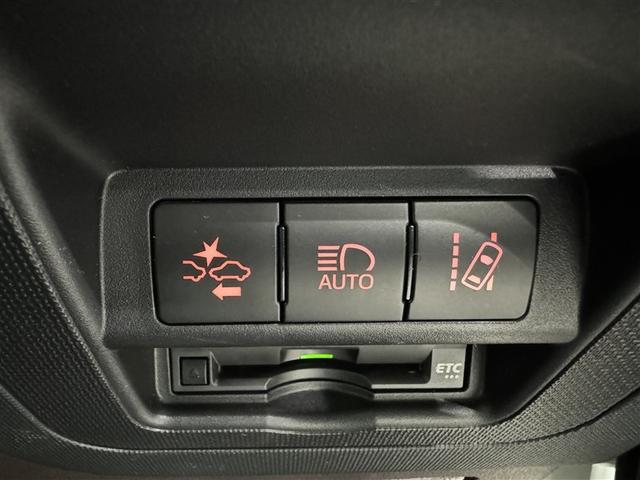 �I�[�g�}�`�b�N�n�C�r�[���Ƃ́A��s�Ԃ�Ό��Ԃ̃��C�g��F�����A�n�C�r�[���ƃ��[�r�[���������Ő؂�ւ���@�\�ł��B�铹�̎��E���m�ۂ��܂��B�ڍׂ͔̔��X�X�^�b�t�܂ł������˂��������B