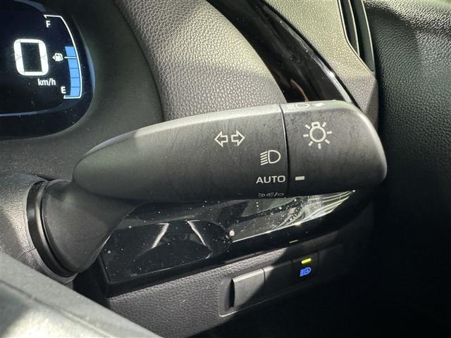 �g���l���ȂǁA���̖͂��邳�̕ω��Ń����v�ނ������I���E�I�t����R�����C�g�ł��i�����Y��h�~�@�\�t�j